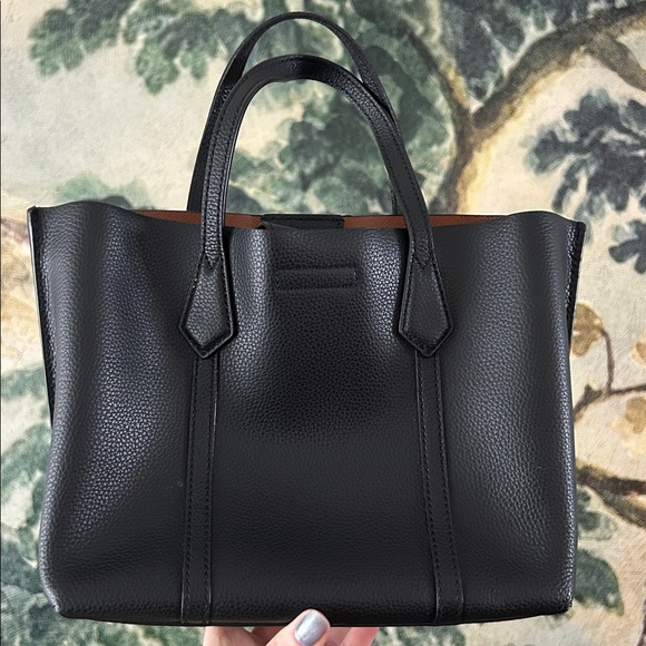 Tory Burch Perry Small Triple-Compartment Tote bag in black pebbled leather - Picture 2 of 6